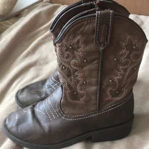 Girls Cowgirl boots !